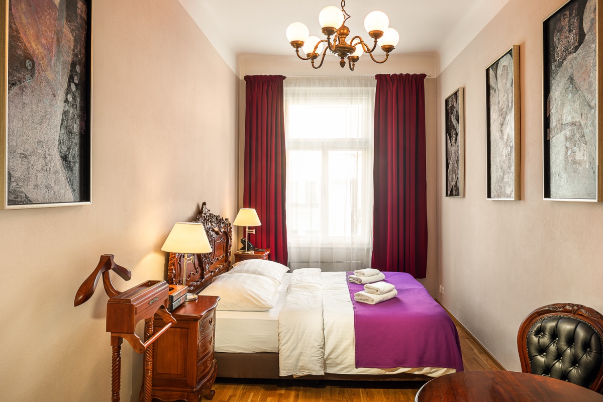 Studio apartment - Small apartment for two by the Charles Bridge