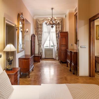 Interier Goliath Suite Iron Gate Hotel Praha 016